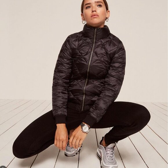 PATAGONIA W's Prow Bomber Jacket in Black | Down winter coat | Size: S - Picture 11 of 14